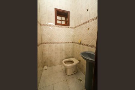 Casa à venda com 200m², 3 quartos e 2 vagasLavabo