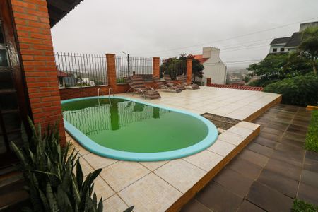 Casa à venda com 200m², 3 quartos e 2 vagasPiscina