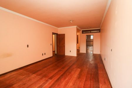 Casa à venda com 200m², 3 quartos e 2 vagasQuarto Suíte