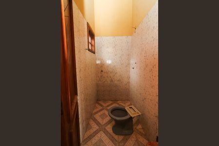 Casa à venda com 200m², 3 quartos e 2 vagasBanheiro 3