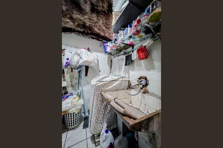 Casa à venda com 100m², 2 quartos e 1 vagaÁrea de Serviço