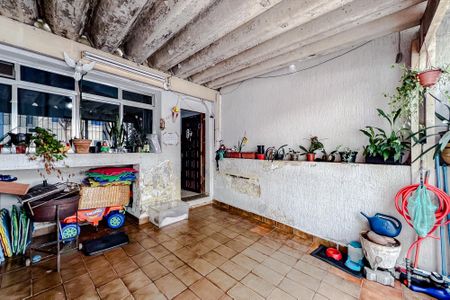 Casa à venda com 100m², 2 quartos e 1 vagaGaragem