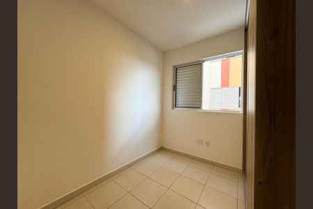 Apartamento para alugar com 62m², 3 quartos e 2 vagasQuarto 2