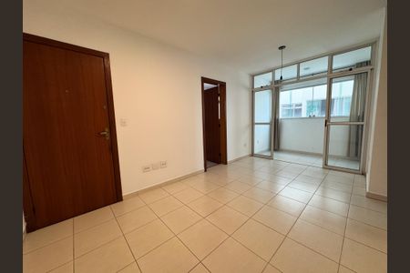 Sala de apartamento para alugar com 3 quartos, 62m² em Santa Monica, Belo Horizonte