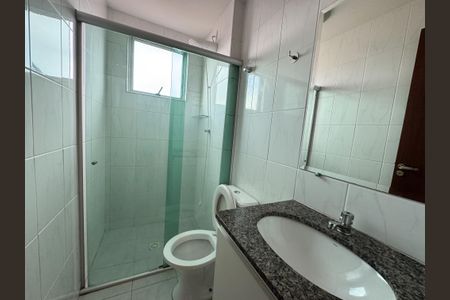 Banheiro de apartamento para alugar com 3 quartos, 62m² em Santa Monica, Belo Horizonte