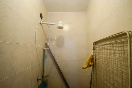 Casa à venda com 640m², 8 quartos e 3 vagas Casa à venda com 640m², 8 quartos e 3 vagasBanheiro de Serviço