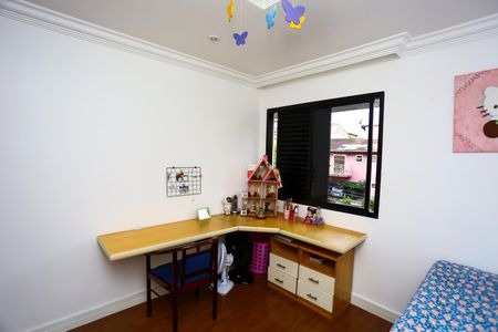 Casa de condomínio à venda com 293m², 3 quartos e 5 vagasQuarto 2