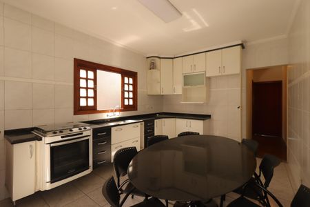 Casa à venda com 147m², 3 quartos e 2 vagasCozinha