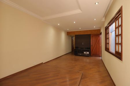 Casa à venda com 147m², 3 quartos e 2 vagasSala
