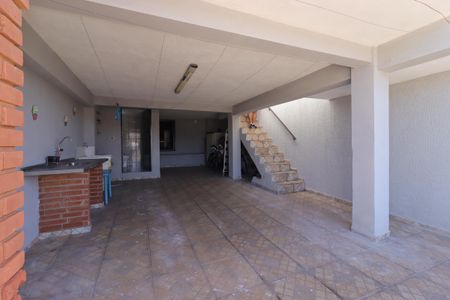 Casa à venda com 147m², 3 quartos e 2 vagasBanheiro de Serviço