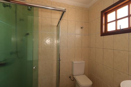 Casa à venda com 147m², 3 quartos e 2 vagasBanheiro da Suíte