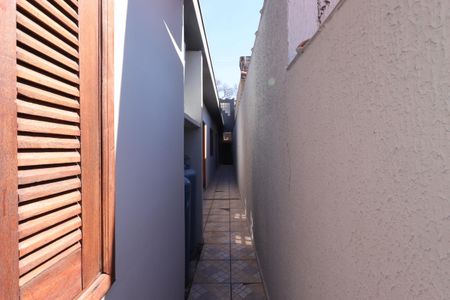 Casa à venda com 147m², 3 quartos e 2 vagasCorredor