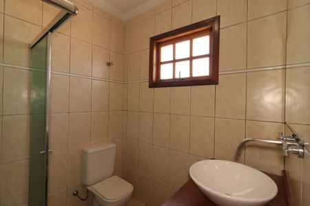 Casa à venda com 147m², 3 quartos e 2 vagasBanheiro da Suíte