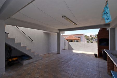 Casa à venda com 147m², 3 quartos e 2 vagasBanheiro de Serviço