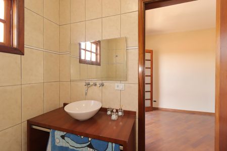Casa à venda com 147m², 3 quartos e 2 vagasBanheiro da Suíte