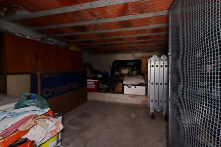 Casa à venda com 147m², 3 quartos e 2 vagasPorão