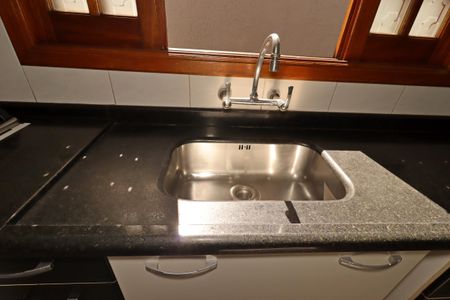 Casa à venda com 147m², 3 quartos e 2 vagasCozinha - Pia