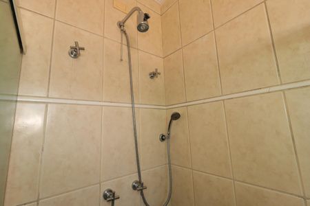 Casa à venda com 147m², 3 quartos e 2 vagasBanheiro da Suíte - Chuveiro