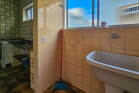 Apartamento para alugar com 100m², 2 quartos e 1 vaga Apartamento para alugar com 100m², 2 quartos e 1 vagaÁrea de serviço