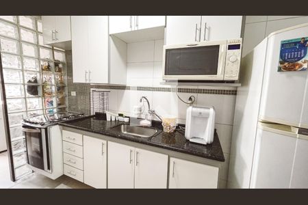 Apartamento à venda com 67m², 2 quartos e 1 vagaCozinha