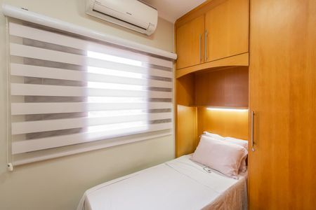 Casa à venda com 140m², 3 quartos e 5 vagas Casa à venda com 140m², 3 quartos e 5 vagasQuarto 2