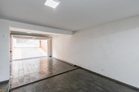 Casa à venda com 140m², 3 quartos e 5 vagas Casa à venda com 140m², 3 quartos e 5 vagasGaragem