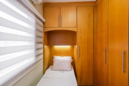 Casa à venda com 140m², 3 quartos e 5 vagas Casa à venda com 140m², 3 quartos e 5 vagasQuarto 2