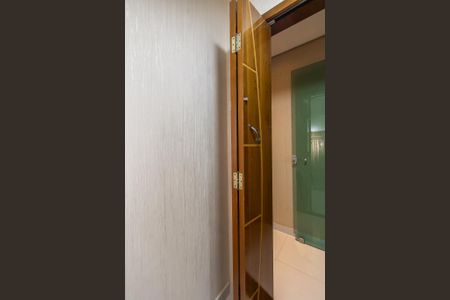 Casa à venda com 140m², 3 quartos e 5 vagas Casa à venda com 140m², 3 quartos e 5 vagasLavabo