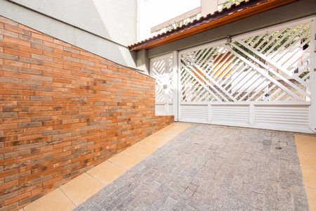 Casa à venda com 140m², 3 quartos e 5 vagas Casa à venda com 140m², 3 quartos e 5 vagasGaragem