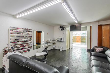 Casa à venda com 140m², 3 quartos e 5 vagas Casa à venda com 140m², 3 quartos e 5 vagasGaragem