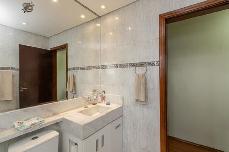 Casa à venda com 140m², 3 quartos e 5 vagas Casa à venda com 140m², 3 quartos e 5 vagasBanheiro