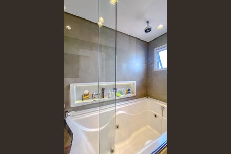 Apartamento à venda com 135m², 3 quartos e 3 vagasBanheiro da Suíte 2