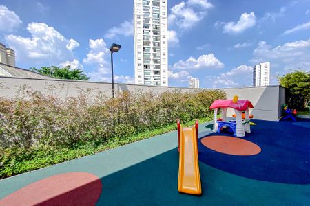 Apartamento à venda com 135m², 3 quartos e 3 vagasÁrea comum - Playground