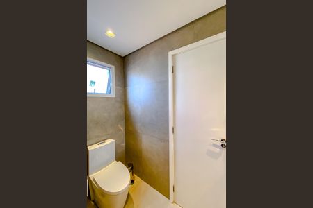 Apartamento à venda com 135m², 3 quartos e 3 vagasBanheiro da Suíte 2