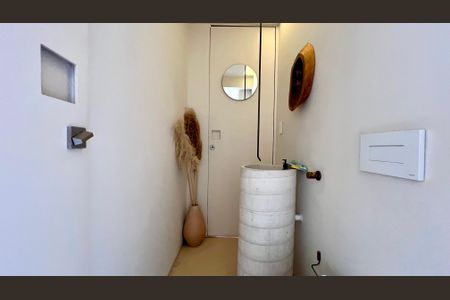 Apartamento para alugar com 66m², 1 quarto e 2 vagas Apartamento para alugar com 66m², 1 quarto e 2 vagasBanheiro da Suíte