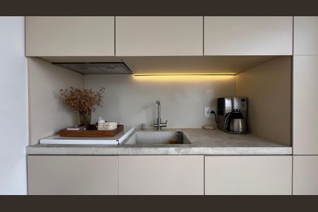 Apartamento para alugar com 66m², 1 quarto e 2 vagas Apartamento para alugar com 66m², 1 quarto e 2 vagasCozinha