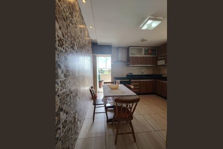 Casa à venda com 502m², 5 quartos e 4 vagasCozinha 1