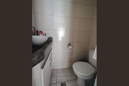 Casa à venda com 502m², 5 quartos e 4 vagasBanheiro 1