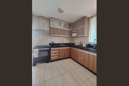 Casa à venda com 502m², 5 quartos e 4 vagasCozinha 1