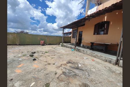 Casa à venda com 502m², 5 quartos e 4 vagasFachada