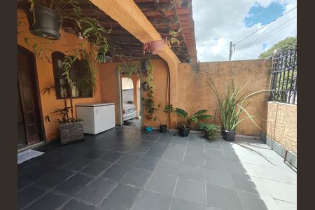 Casa à venda com 502m², 5 quartos e 4 vagasGaragem