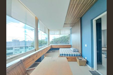 Casa para alugar com 350m², 3 quartos e 8 vagas Casa para alugar com 350m², 3 quartos e 8 vagasSacada