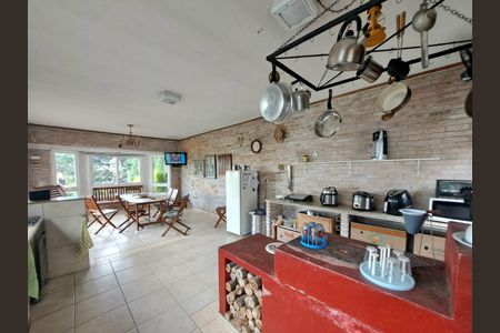 Casa para alugar com 350m², 3 quartos e 8 vagas Casa para alugar com 350m², 3 quartos e 8 vagasCozinha