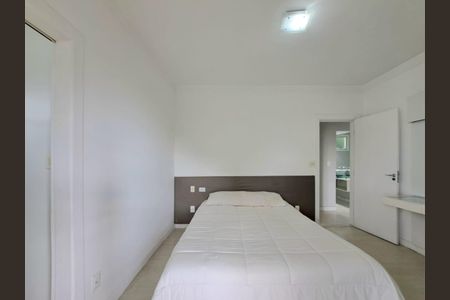 Casa para alugar com 350m², 3 quartos e 8 vagas Casa para alugar com 350m², 3 quartos e 8 vagasQuarto 2