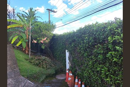 Casa para alugar com 350m², 3 quartos e 8 vagas Casa para alugar com 350m², 3 quartos e 8 vagasFachada