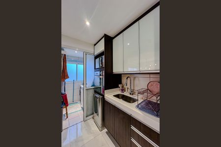 Apartamento à venda com 68m², 2 quartos e 2 vagasCozinha