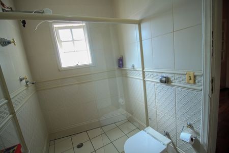 Casa à venda com 360m², 3 quartos e 6 vagasBanheiro da Suíte 