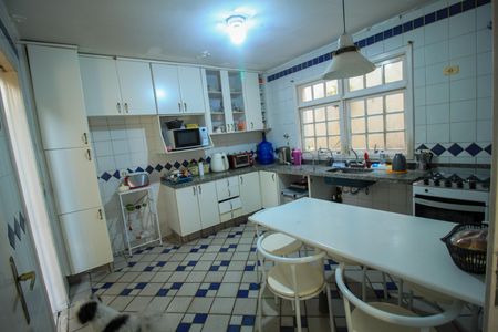 Casa à venda com 360m², 3 quartos e 6 vagasCozinha