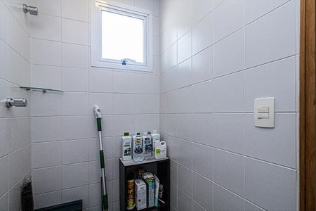 Apartamento à venda com 123m², 2 quartos e 3 vagasEscritório - Banheiro