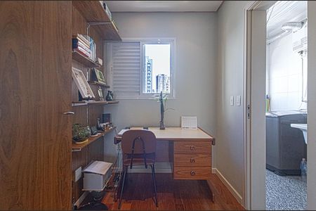 Apartamento à venda com 123m², 2 quartos e 3 vagasEscritório